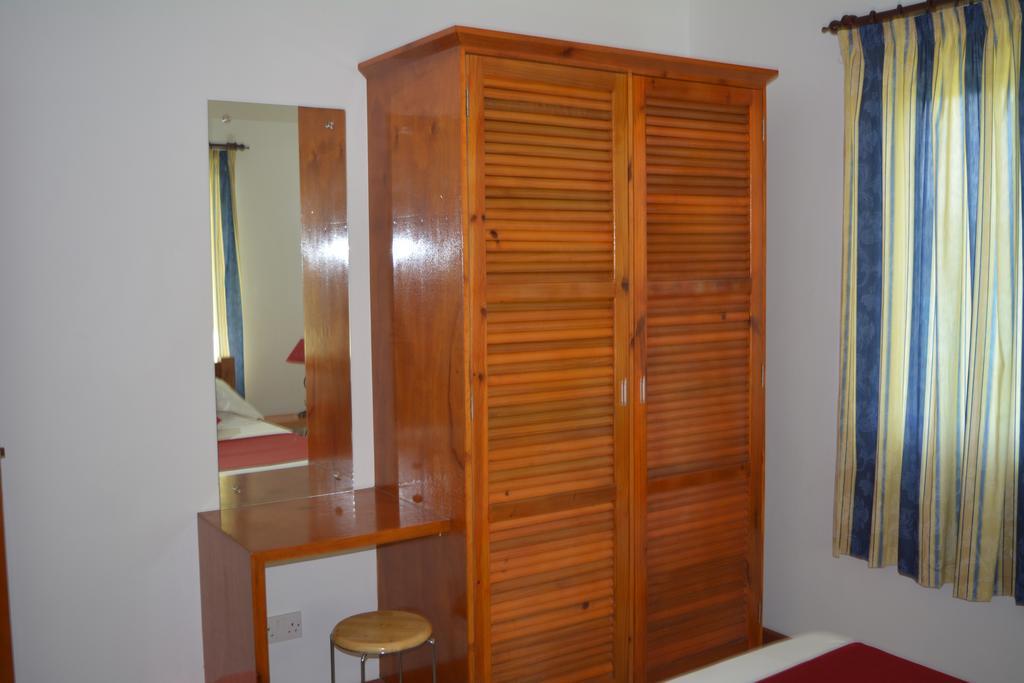 Manfiyo Guest House Anse Boileau Luaran gambar